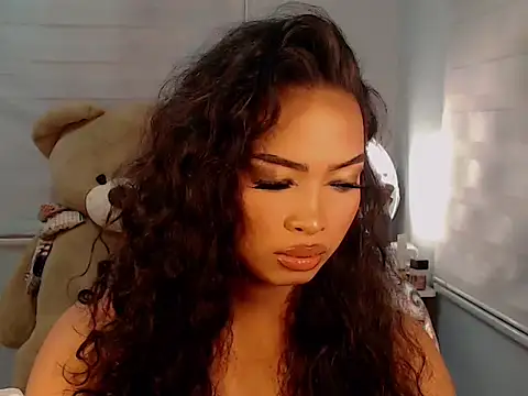 Snapshot of KathRouge chatting on October 10, 1:23 pm KathRouge online show from October 10, 1:23 pm