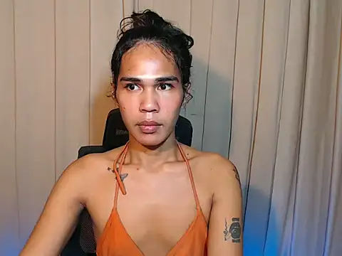 Ebony laxine online show from June 26, 10:21 am