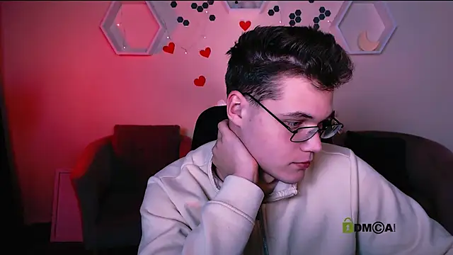 Snapshot of lucas_long_ chatting on October 7, 7:15 pm lucas long online show from October 7, 7:15 pm