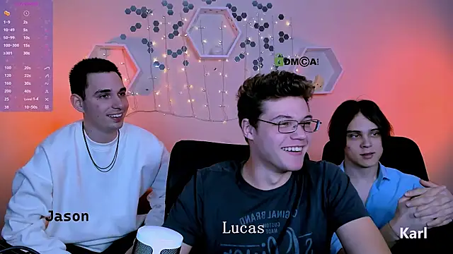 Snapshot of lucas_long_ chatting on November 17, 8:35 pm lucas long online show from November 17, 8:35 pm