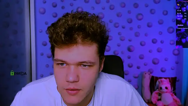 Snapshot of lucas_long_ chatting on November 30, 10:16 am lucas long online show from November 30, 10:16 am