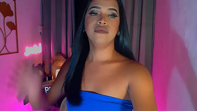 Lorainnelustts online show from February 6, 3:13 am