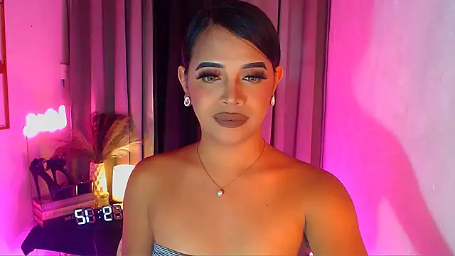 Lorainnelustts online show from January 19, 1:15 pm