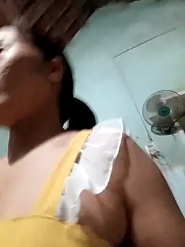 Snapshot of Harmony92 chatting on October 29, 12:09 am Harmony92 online show from October 29, 12:09 am