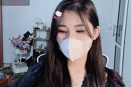 Snapshot of ___Daisy___ chatting on November 4, 4:22 pm Daisy online show from November 4, 4:22 pm