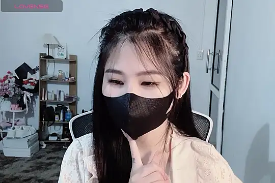 Snapshot of ___Daisy___ chatting on November 21, 7:40 am Daisy online show from November 21, 7:40 am