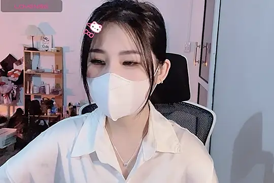 Snapshot of ___Daisy___ chatting on October 30, 6:34 am Daisy online show from October 30, 6:34 am