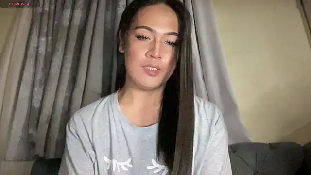 fallon empress143 online show from November 17, 6:45 pm