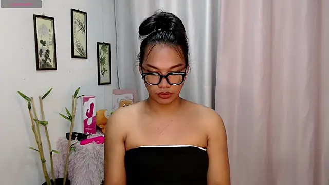 Herbielustts online show from December 3, 6:36 am