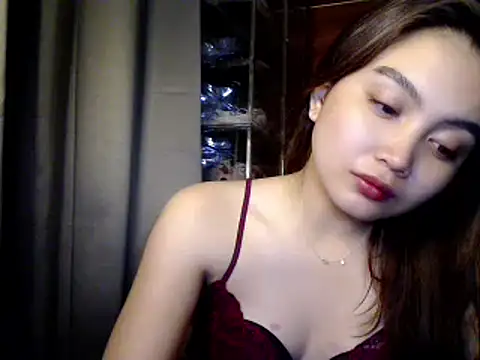Snapshot of ladymiaxx chatting on September 15, 4:29 pm ladymiaxx online show from September 15, 4:29 pm