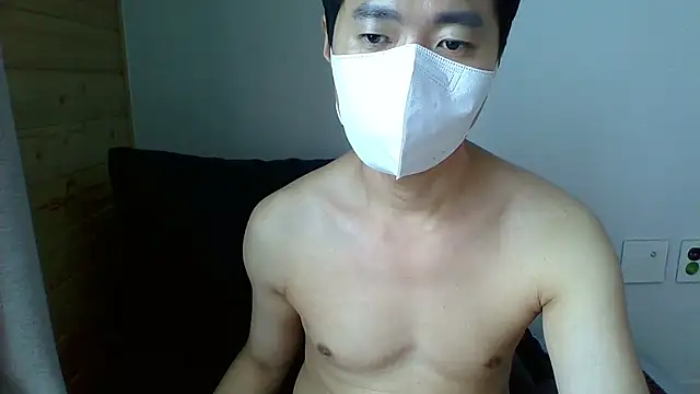 Snapshot of _kinggun_ chatting on October 18, 4:58 am  kinggun  online show from October 18, 4:58 am