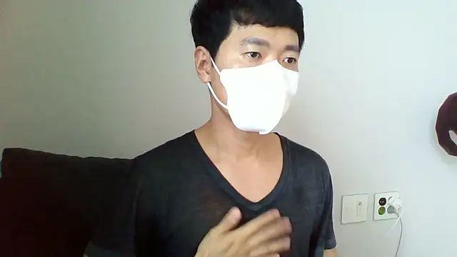 Snapshot of _kinggun_ chatting on September 14, 12:33 am  kinggun  online show from September 14, 12:33 am