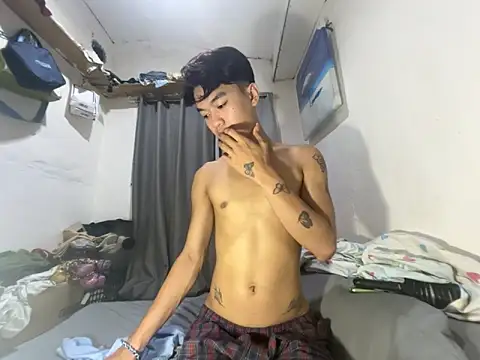 ur little secret online show from January 15, 9:23 am