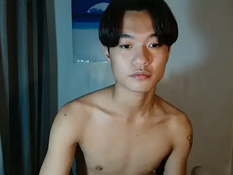 ur little secret online show from December 15, 3:07 pm