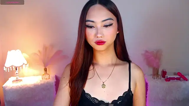 Kiah Wyatt online show from November 14, 6:17 am