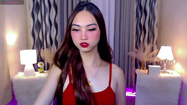 Kiah Wyatt online show from October 31, 6:54 am