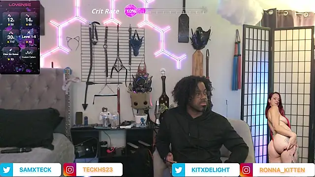 SamXTeck online show from November 29, 2:44 am