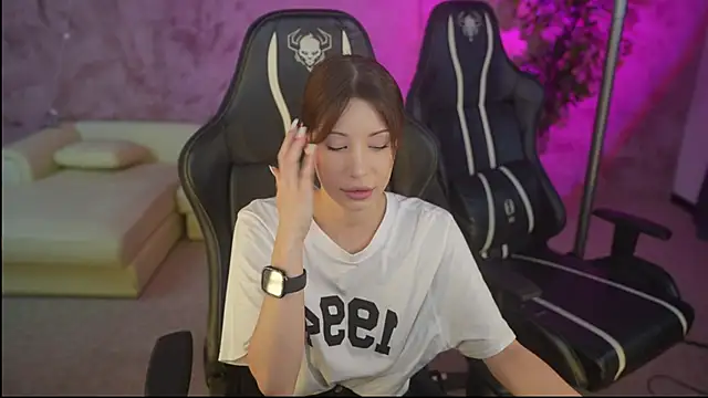 Selena Glow online show from November 25, 11:59 pm