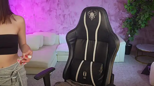 Selena Glow online show from October 5, 6:42 pm