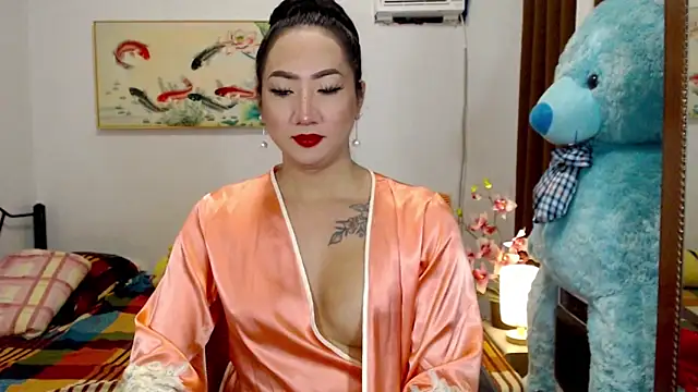 Snapshot of LovelyQueen69 chatting on October 8, 10:06 am LovelyQueen69 online show from October 8, 10:06 am