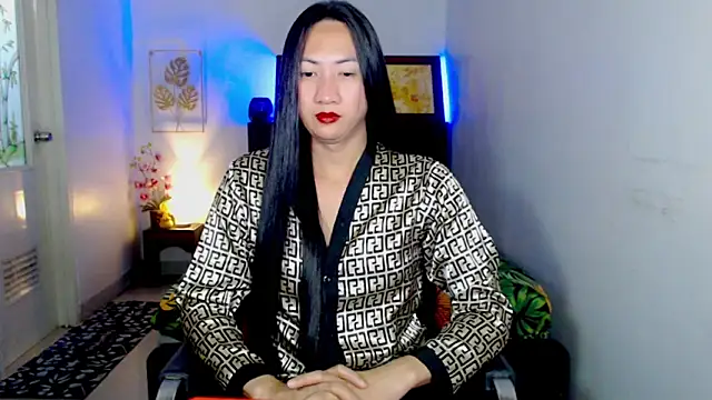 LovelyQueen69 online show from December 22, 8:53 pm