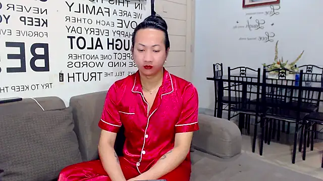 LovelyQueen69 online show from February 25, 6:46 am