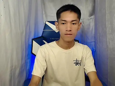 riks tyler online show from May 31, 7:36 pm