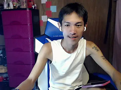 riks tyler online show from July 18, 7:44 pm