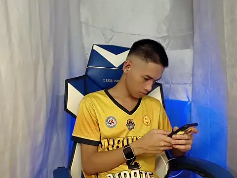 riks tyler online show from February 17, 12:35 pm