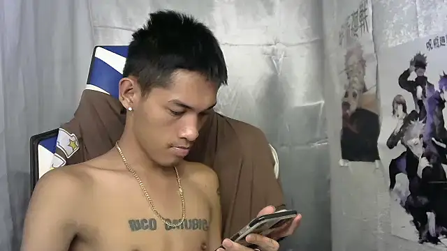 Snapshot of riks_tyler chatting on September 25, 1:50 pm riks tyler online show from September 25, 1:50 pm