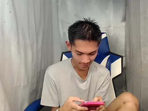 riks tyler online show from April 17, 9:45 am