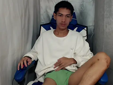 riks tyler online show from June 15, 3:34 pm