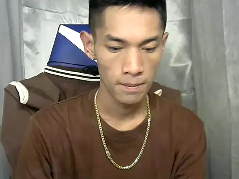 Snapshot of riks_tyler chatting on September 9, 4:05 pm riks tyler online show from September 9, 4:05 pm