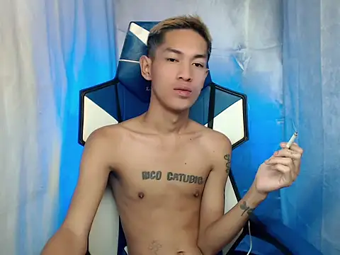 riks tyler online show from December 14, 6:02 pm