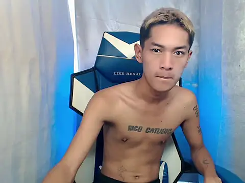 riks tyler online show from December 22, 2:44 am