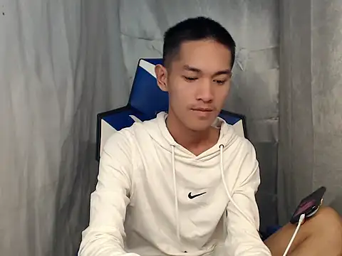 riks tyler online show from March 2, 7:21 pm