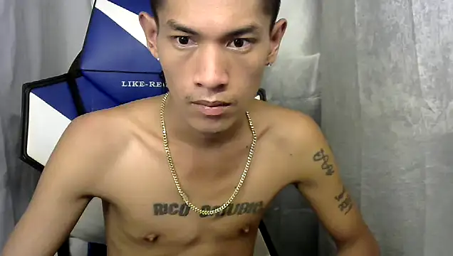 Snapshot of riks_tyler chatting on September 14, 12:16 pm riks tyler online show from September 14, 12:16 pm