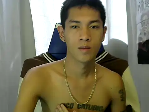 Snapshot of riks_tyler chatting on October 4, 12:56 am riks tyler online show from October 4, 12:56 am