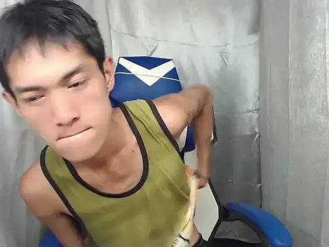 riks tyler online show from May 24, 9:04 pm