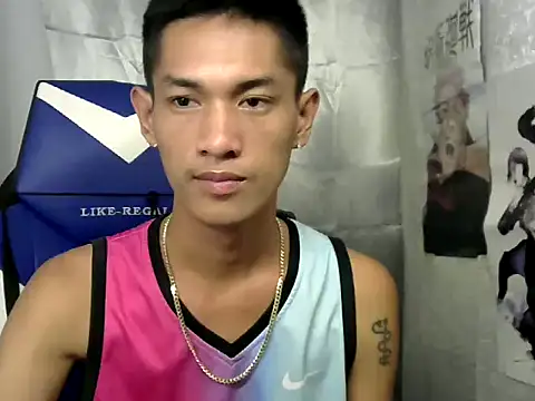 Snapshot of riks_tyler chatting on September 15, 1:44 pm riks tyler online show from September 15, 1:44 pm