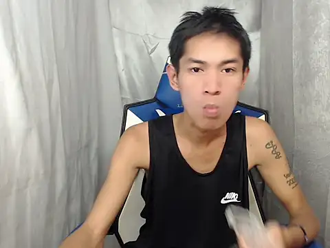 riks tyler online show from May 25, 9:52 am