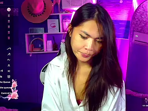 urgirljane online show from May 28, 9:38 am