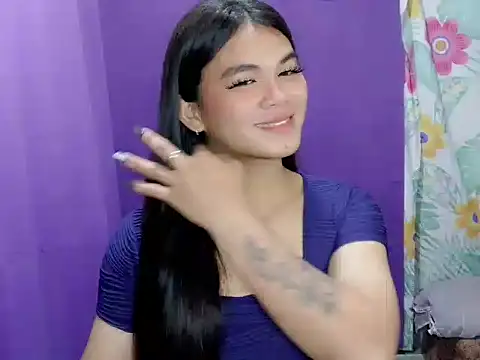 urgirljane online show from May 5, 3:37 pm