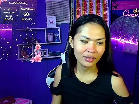 urgirljane online show from July 10, 9:31 am