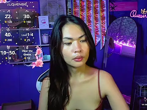 urgirljane online show from July 12, 11:05 pm
