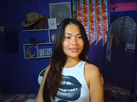 urgirljane online show from July 11, 10:54 pm