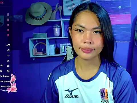 urgirljane online show from May 26, 9:40 am