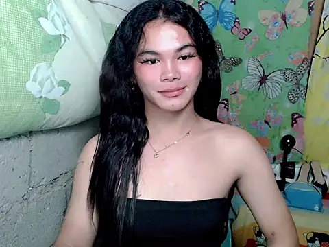 urgirljane online show from November 9, 11:03 am