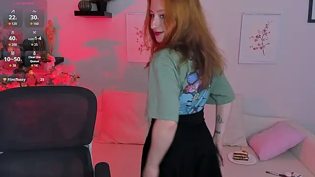 Snapshot of Violet_Griffen chatting on July 19, 4:04 pm Violet Griffen online show from July 19, 4:04 pm