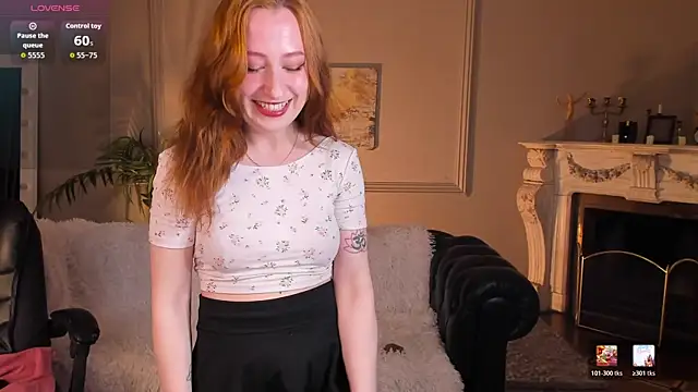 Snapshot of Violet_Griffen chatting on May 6, 3:49 pm Violet Griffen online show from May 6, 3:49 pm